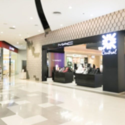 unfocused-entry-jewelry-shop_1203-828